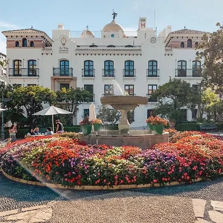 Palmeras Puerto Paraiso * Estepona