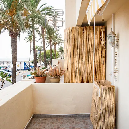 Palmeras Puerto Paraiso * Estepona