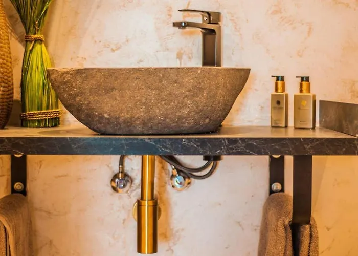 Palmeras Puerto Paraiso * Estepona