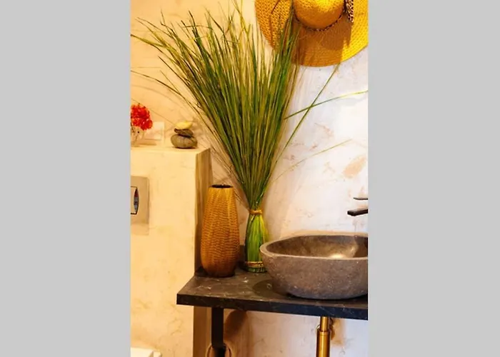 Palmeras Puerto Paraiso * Estepona