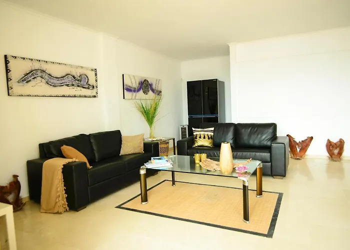 Palmeras Puerto Paraiso * Estepona