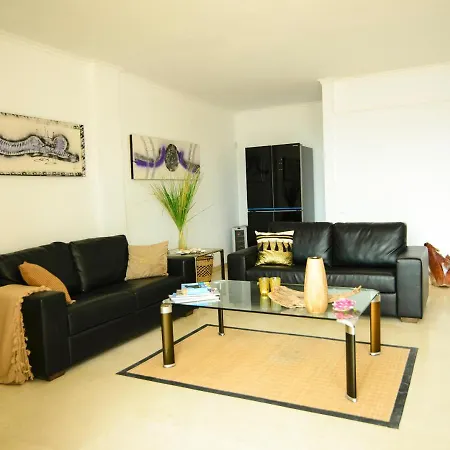 Palmeras Puerto Paraiso * Estepona