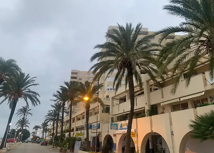 Palmeras Puerto Paraiso * Эстепона